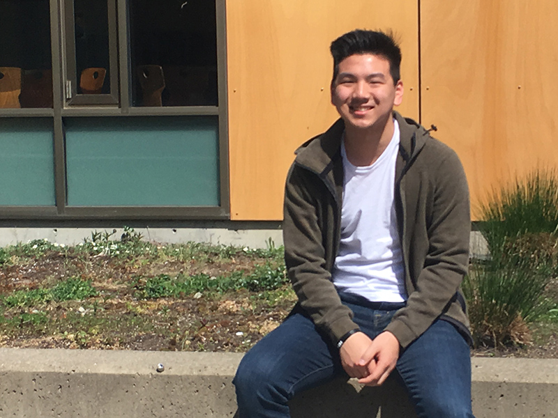 ROSES ARE RED Senior Kyle Yoshihara does not view himself as much of a flower person. However, he saw gifting flowers as a very nice gesture. Yoshihara says, “Giving flowers are a symbol of friends and love, so I would give it a specific meaning.”